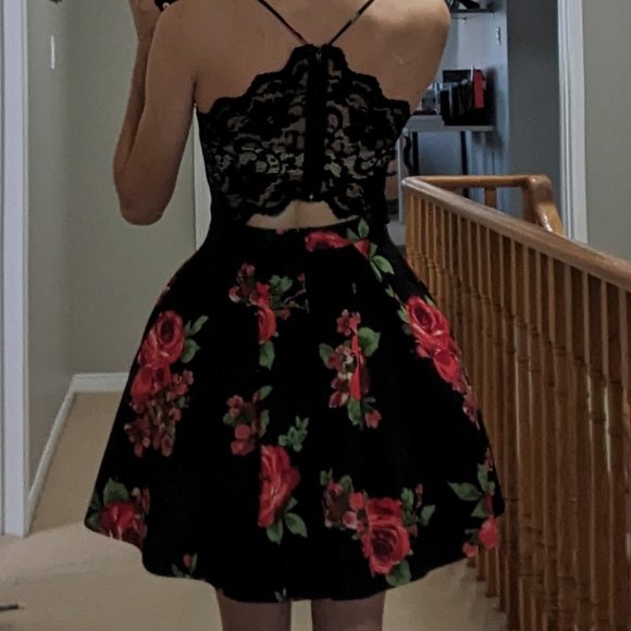Black Floral Semi Formal Dress - Picture 2 of 5